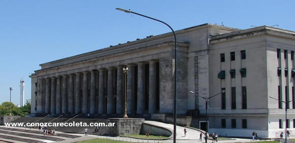 Facultad de derecho en Recoleta