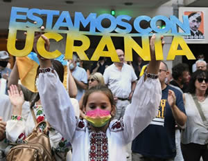 Marcha de ucarnianos a la embajada de Rusia